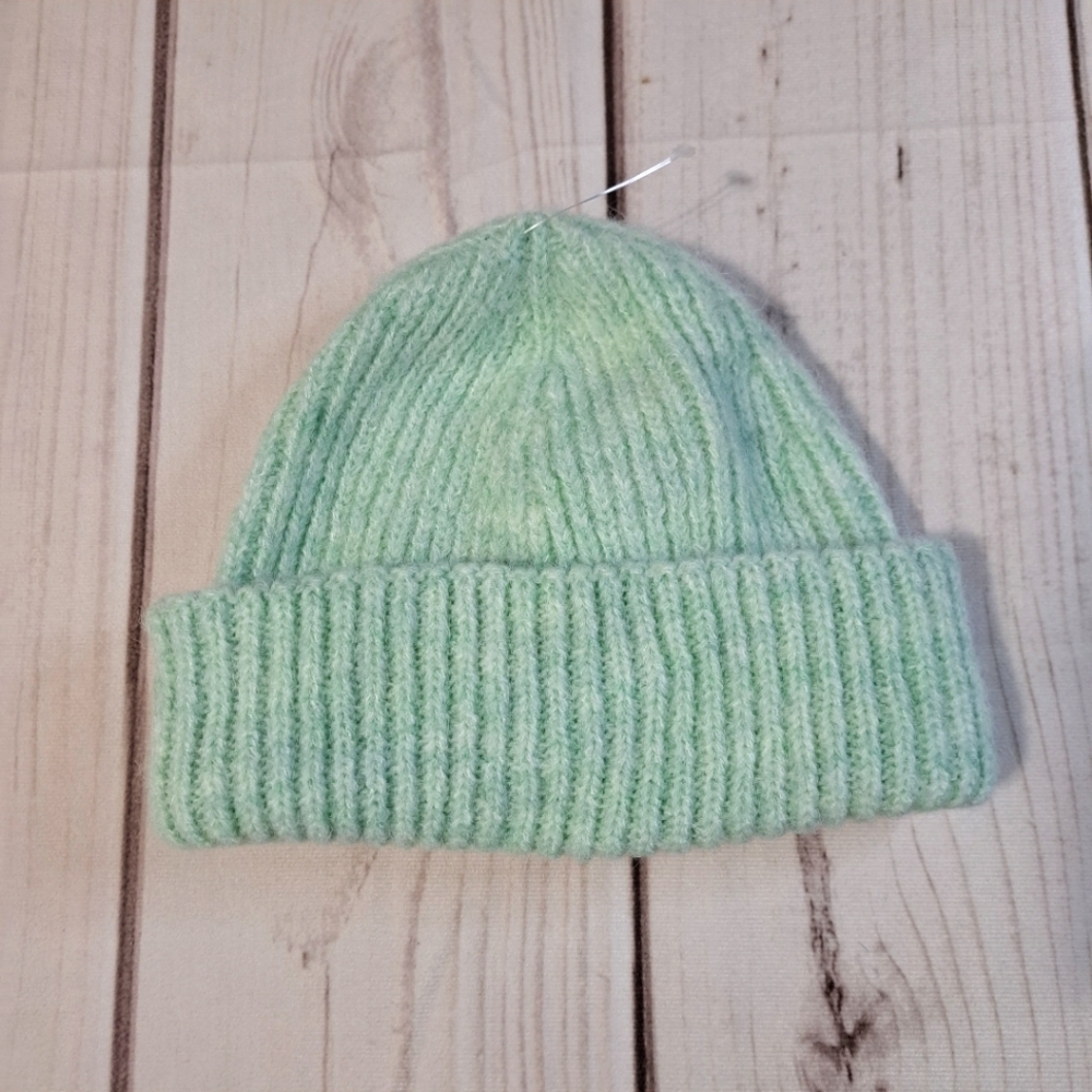 ZARA Medium Mint Green Beanie Hat Cap